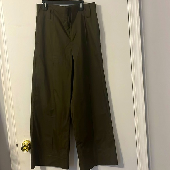 IVIVI Pants - NWT M Ivivi Wide leg Hunter Green pant.